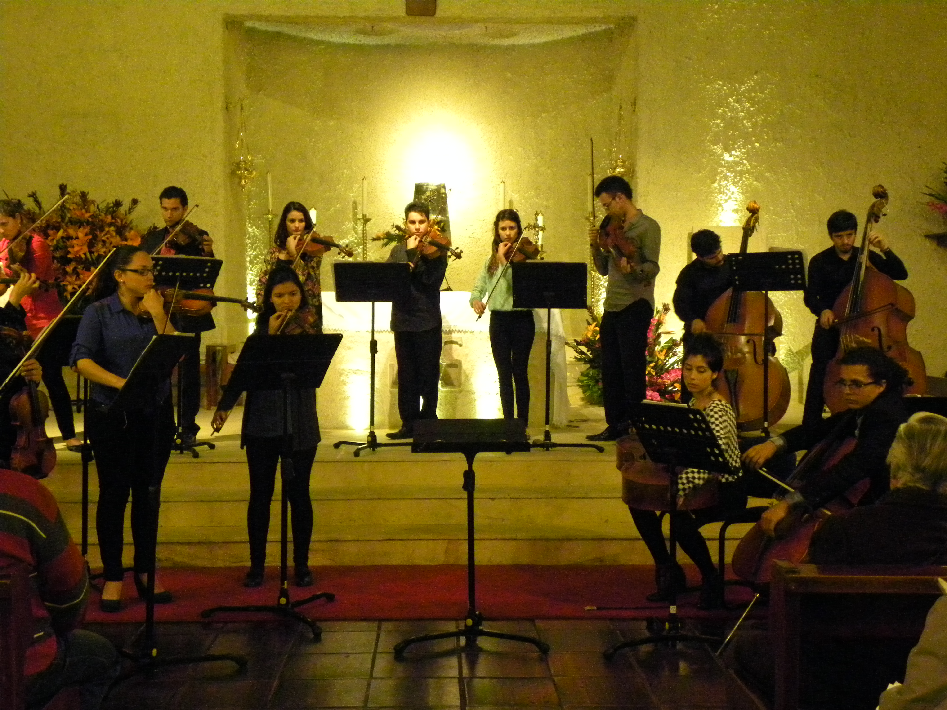 https://arquimedia.s3.amazonaws.com/27/eventos-parroquia/2jpg.JPG