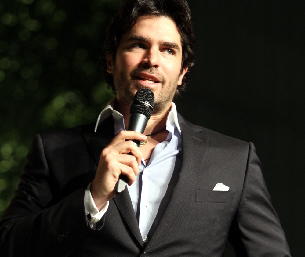 https://arquimedia.s3.amazonaws.com/27/eventos-parroquia/verastegui32jpg.jpg