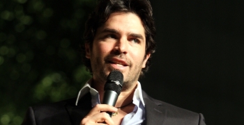 https://arquimedia.s3.amazonaws.com/27/eventos-parroquia/verastegui32jpg.jpg